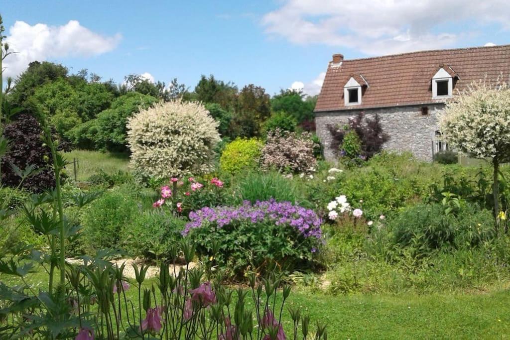 La Ferme Aux Oiseaux B&B Beaumont Exterior photo